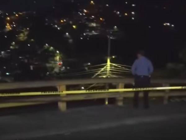 El hombre saltó desde la barrera de límite tras el accidente de tránsito en la colonia San Francisco.