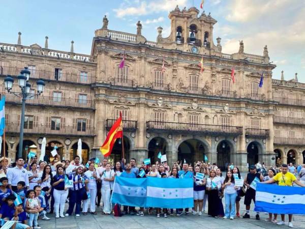 No poder ir a aportar ese voto me sienta mal. Me siento mal, abundó Nasser, partidario del candidato del Partido Liberal, Salvador Nasralla.