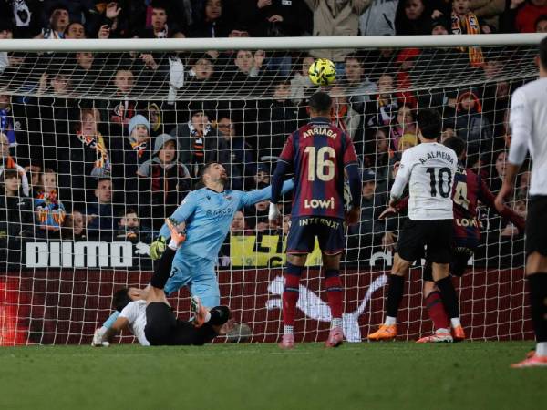 Imágenes del desarrollo del partido.