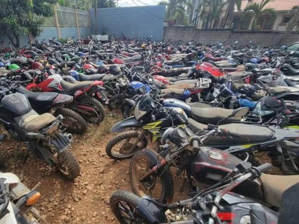 La DNVT afirmó que uno de los requisitos para retirar las motocicletas es contar con licencia de conducir vigente.