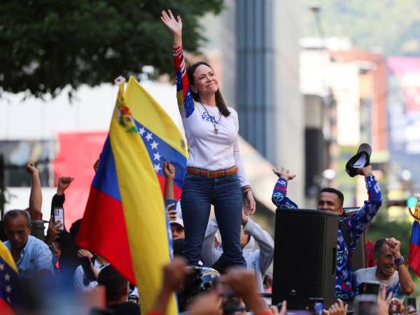 La líder opositora de Venezuela, María Corina Machado, lamentó la muerte de Miguel Uribe.