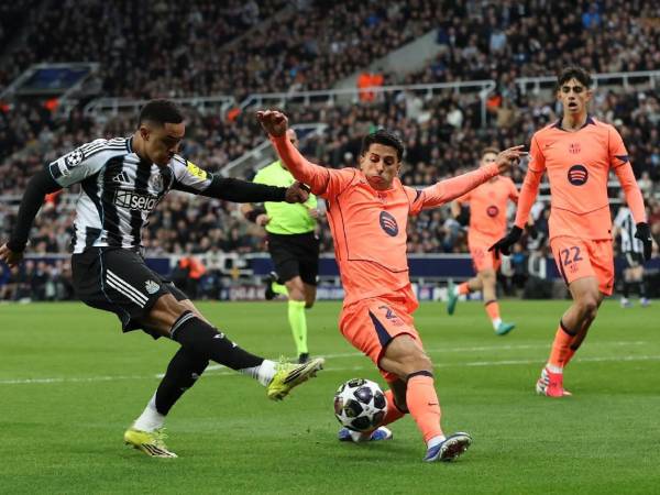 Imágenes del desarrollo del partido.