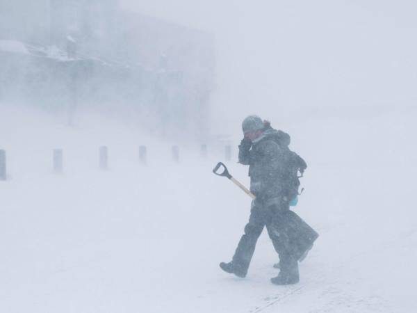 Las autoridades instan a la población de las zonas de riesgo a estar listos para abandonar sus hogares de inmediato.