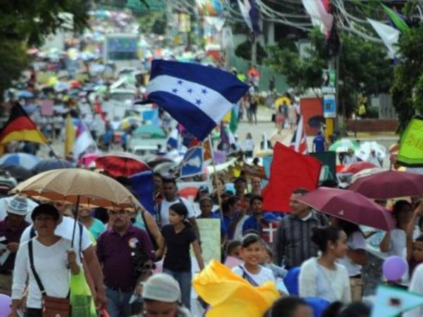 La Caminata de Oración por Honduras fue convocada el 18 de julio pasado, por los representantes de la Conferencia Episcopal de Honduras (CEH) y la Confraternidad Evangélica de Honduras (CEH).