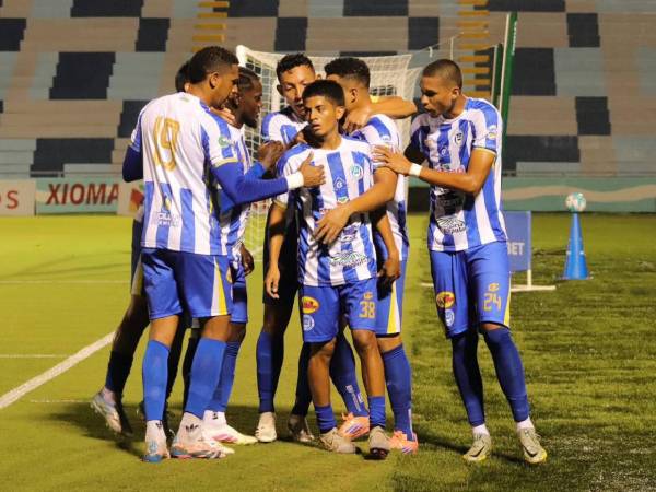 Imágenes del desarrollo del partido.