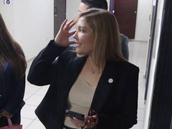 Ana Paola Hall recordó a la población que “las elecciones son nuestras, juntos debemos cuidarlas”.​​​