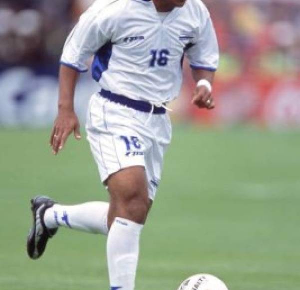 Evolución de los uniformes de la Selección de Honduras en eliminatorias mundialistas