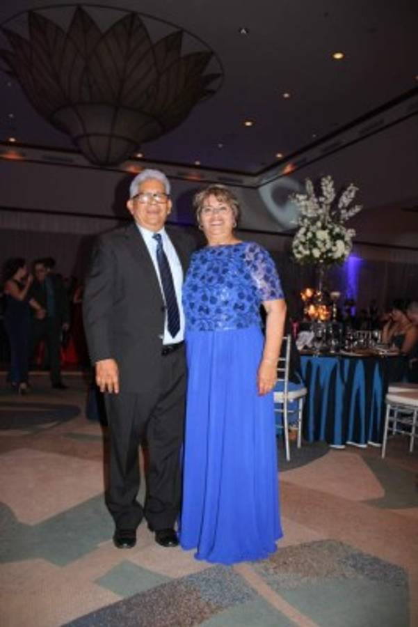 Katherine Velasquez y José Miguel Coello unieron sus vidas en sagrado matrimonio