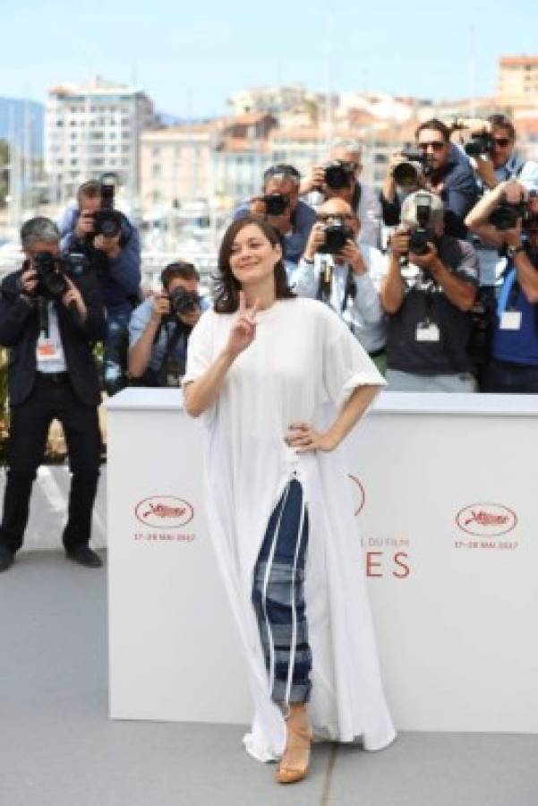 Desfile de estrellas que derrochan suspiros en el festival de cannes