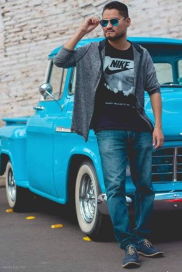 Rommel Ivanovich prepara su regreso con dos canciones