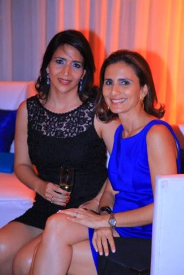 Ruth Marie de Sabillón llegó a las cinco décadas entre abrazos y sorpresas