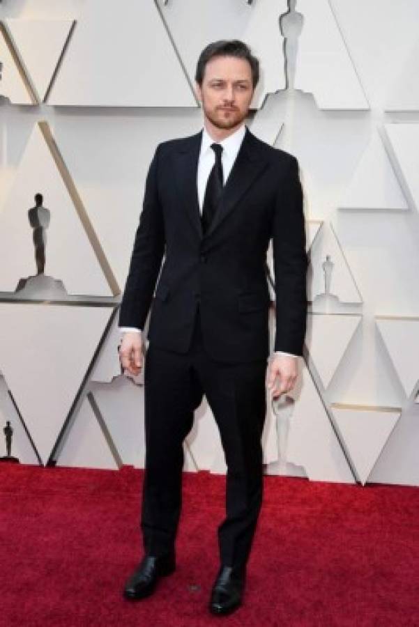 Así llegó vestido el actor James McAvoy. Foto AFP