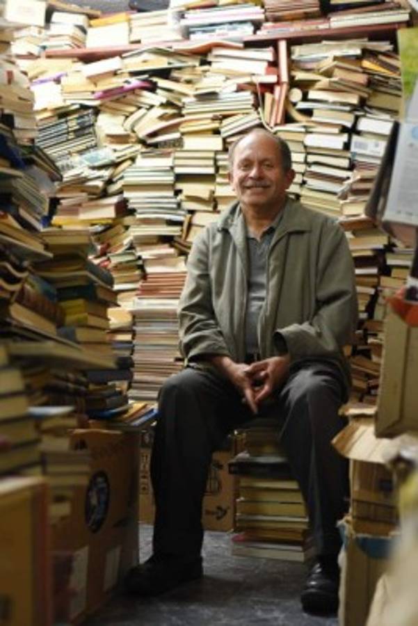 En Colombia, los libros recuperados de la basura todavía tienen la fuerza de las palabras &nbsp;