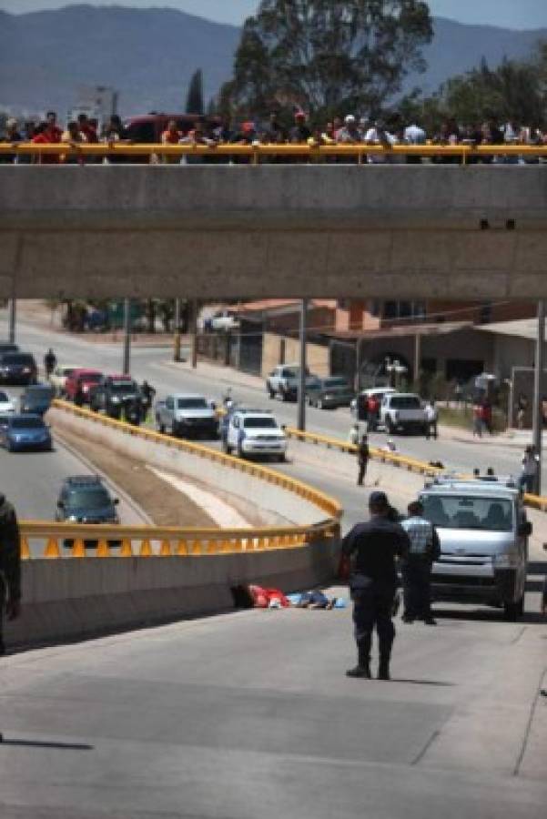 Sicarios ejecutan a tres modelos en la salida a Valle de Ángeles