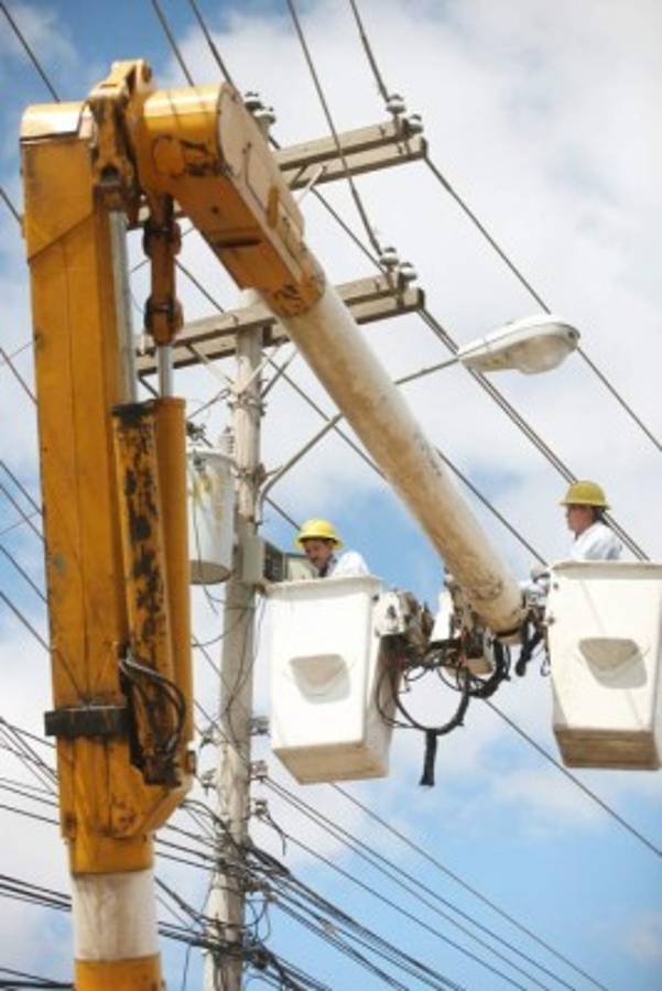 Piden a la comisión aplicar en la ENEE el plan de rescate negociado con FMI