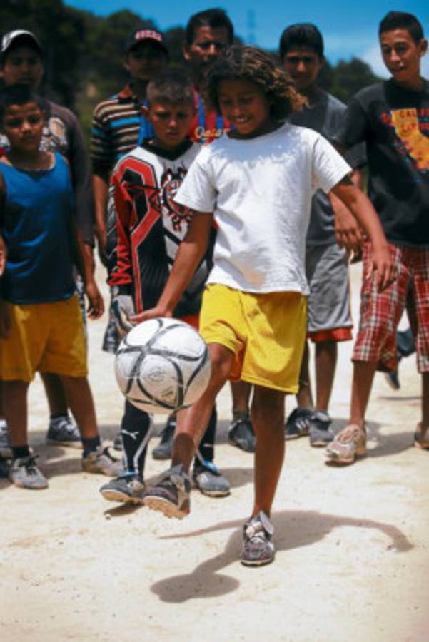 Mario Ponce, el DT de los niños pobres