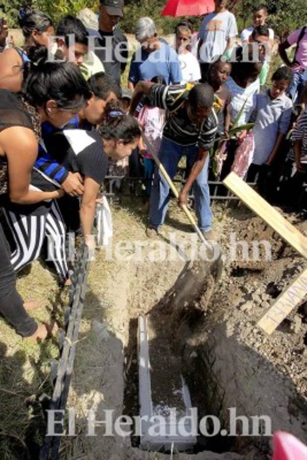 Adiós a Briana, víctima mortal de incendio en Feria del Agricultor