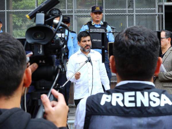 El Congreso Nacional aprobó la noche del lunes la denuncia de juicio político contra el fiscal general, Johel Zelaya.