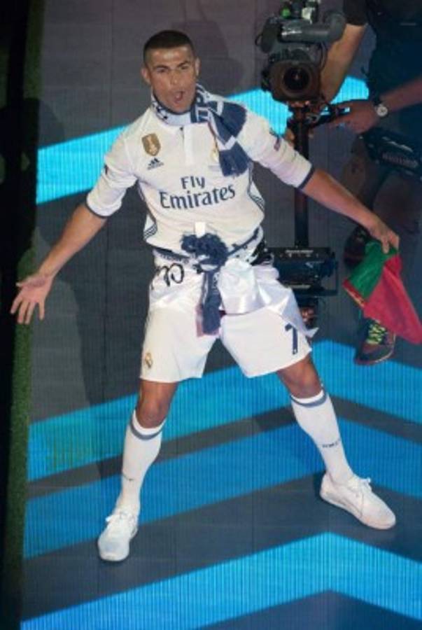 ¡Espectacular ceremonia del Real Madrid en el Santiago Bernabéu!