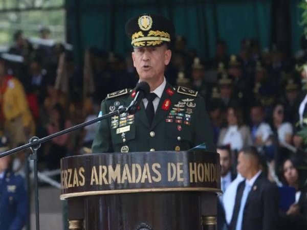 <b>Héctor Benjamín Valerio Ardón, jefe de las Fuerzas Armadas, en imagen de archivo.</b>