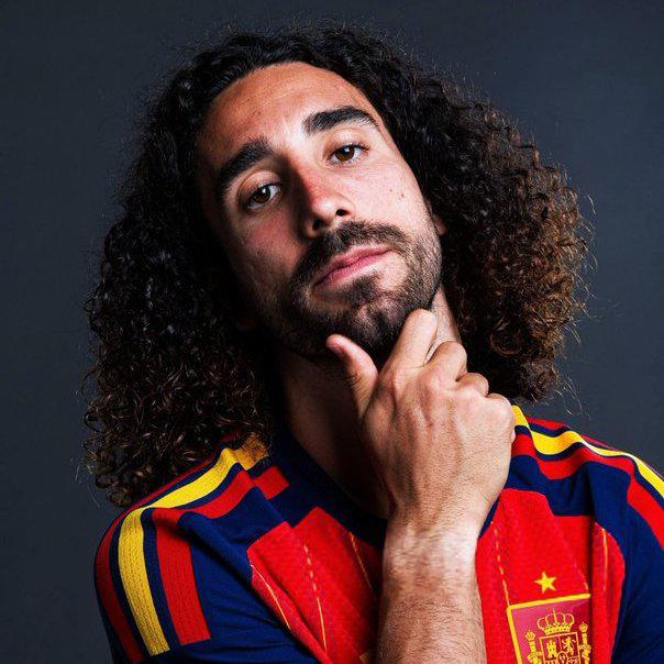 Marc Cucurella cumple promesa después de ganar el Mundial 2026 con la selección de España