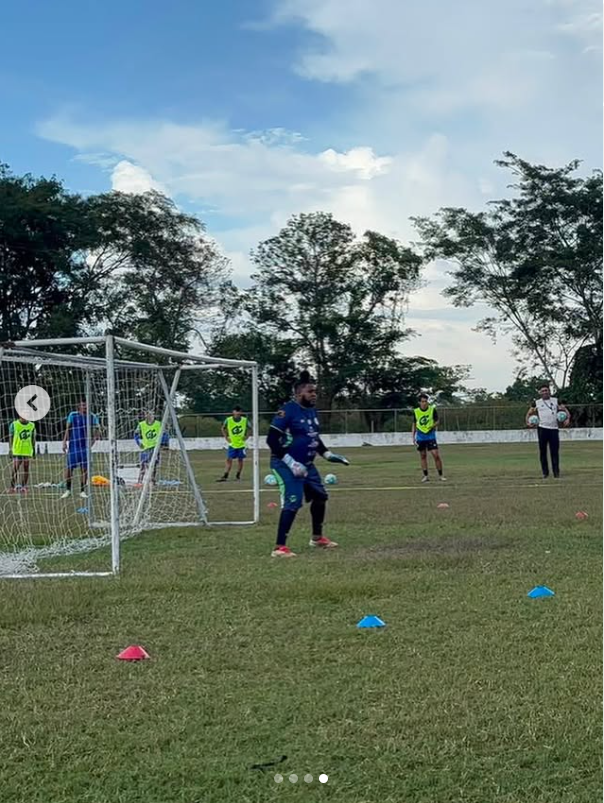 La More responde a críticas luego de ser presentado como nuevo jugador del Choloma