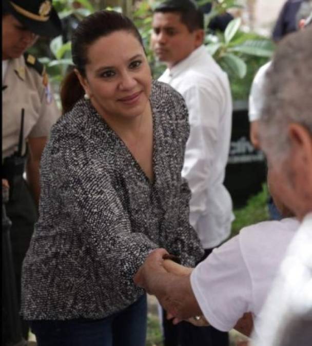 Ana García de Hernández, así luce a dos años como primera dama
