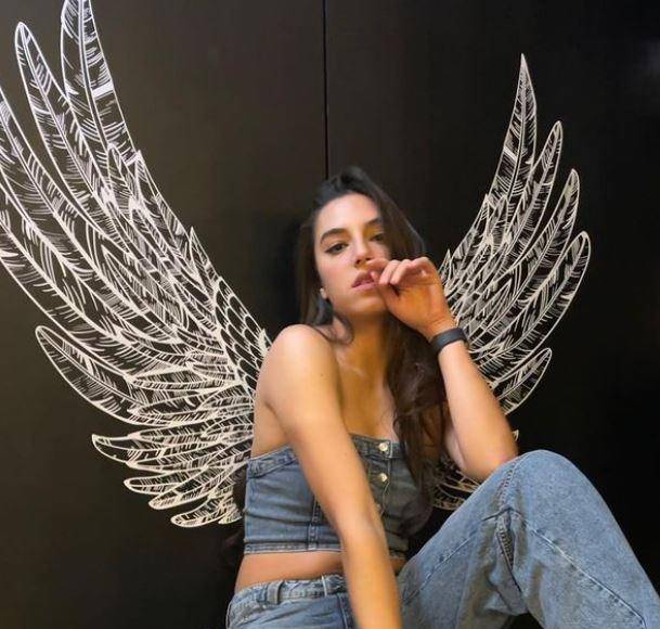 Or Abraham: la bella y “armada” guardaespaldas de JLo