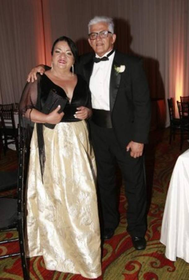 Ocho años de dulce noviazgo fueron plasmados en el matrimonio Núñez-Aguilar