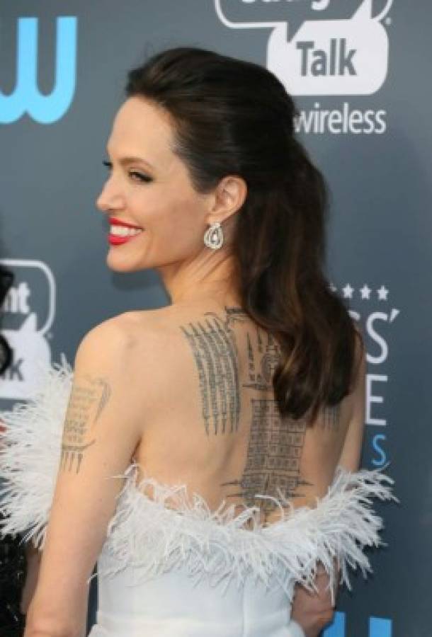 Extrema delgadez de Angelina Jolie preocupa en los Critics Choice Awards