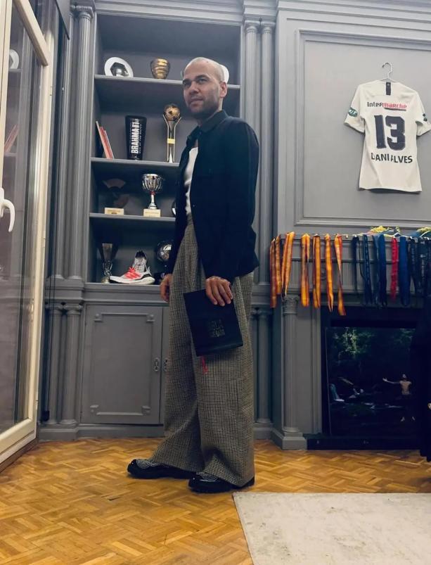 Dani Alves estuvo en prisión y hace sorprendente revelación al convertirse en discípulo de Cristo