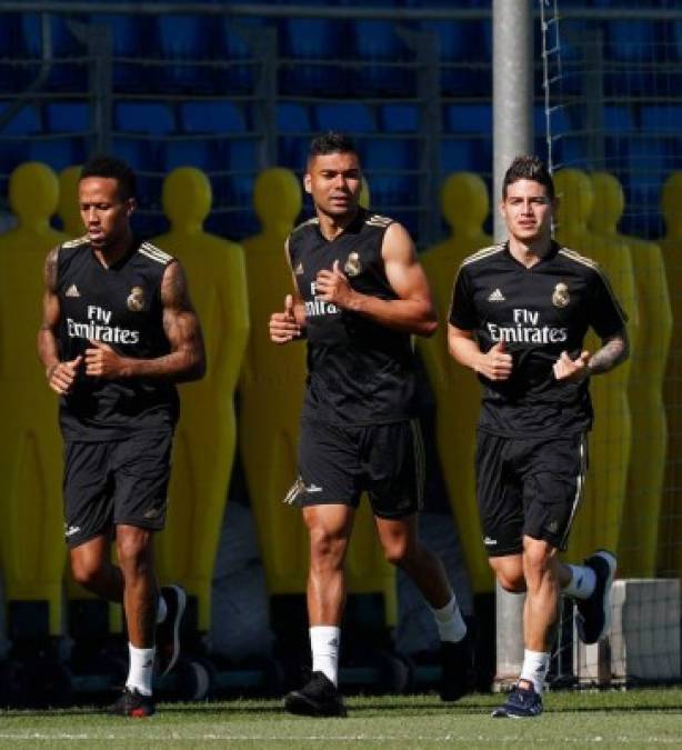 FOTOS: James Rodríguez sorprende al aparecer en el entrenamiento del Real Madrid