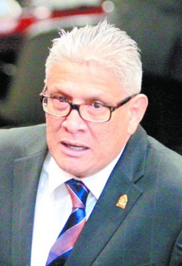 Esdras Amado López y Jorge Jiménez se acusan de delincuentes