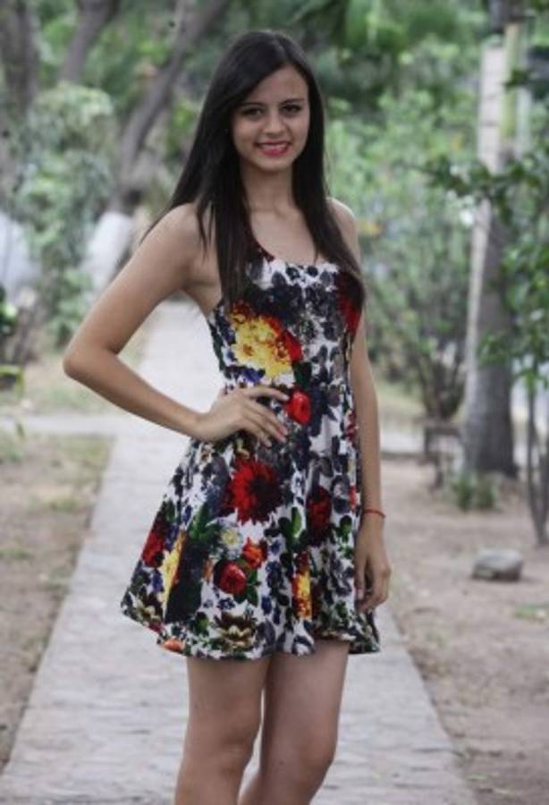 Vote y elija a la Chica del Central 2015