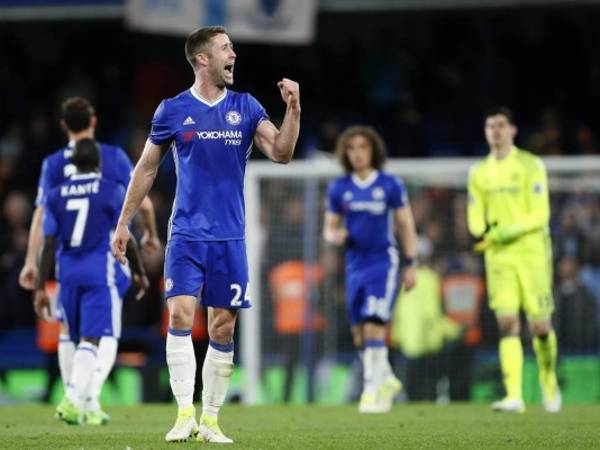 Gary Cahill será titular hoy en la defensa central del Chelsea (Foto: Agencia AP)