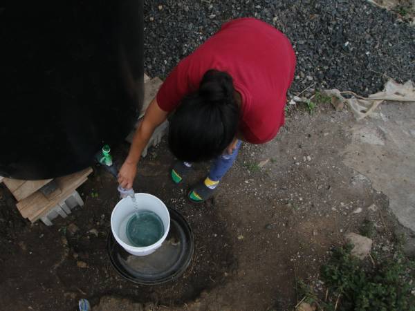 La capital de Honduras es una de las más afectadas por la sequía. Las autoridades han implementado racionamientos de agua por los bajos niveles en las represas.