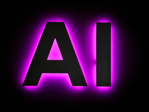 La carrera por la IA está en un margen estrecho de pasar de ser imprudente a suicida, según expertos.