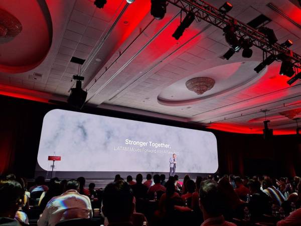Socios comerciales y medios de comunicación de América Latina se dieron cita en el InnoFest, el retorno de LG al evento en el que destaca sus más recientes innovaciones.