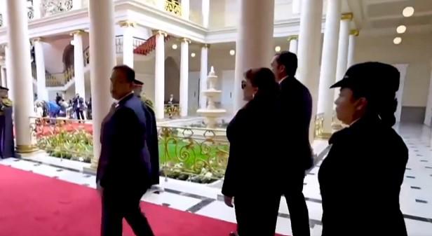 El look que lució la presidenta Xiomara Castro en la investidura de Bukele