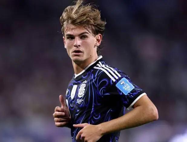 El argentino que Mou quiere en Real Madrid, delantero se ofrece a Barcelona y PSG con sorpresa