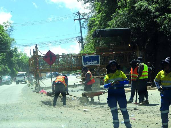 Uno de los proyectos carreteros que la SIT reactivó este año es la ampliación a cuatro carriles de la carretera salida a Olancho.