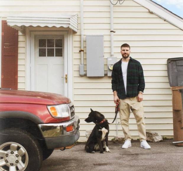 ¿Quién es Sam Hunt y por qué su esposa lo acusa de adúltero?