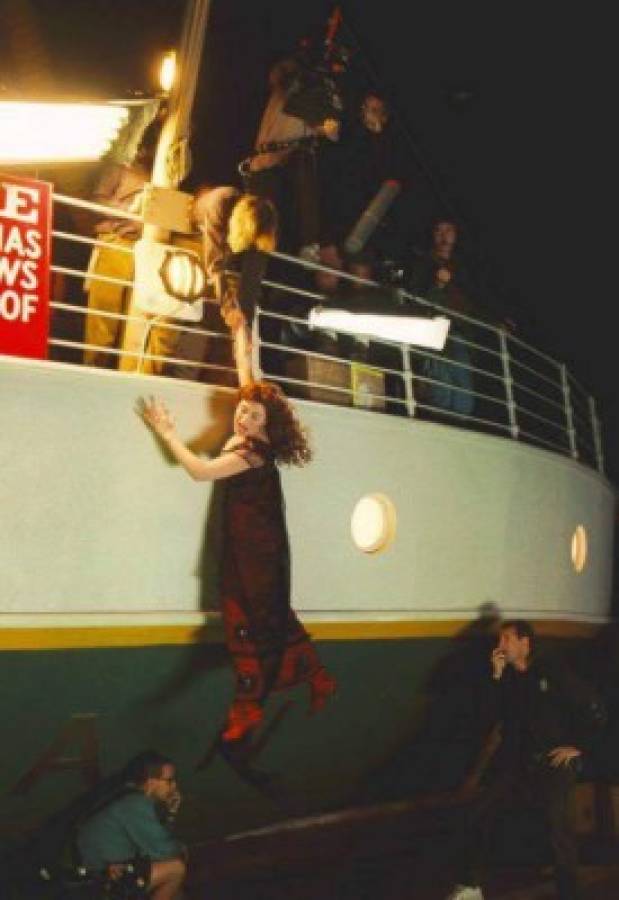 Publican fotos nunca antes vistas de la grabación de Titanic