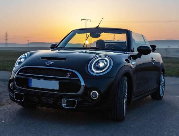 Costosos y con significado especial: Así es la colección de lujosos autos de Lionel Messi