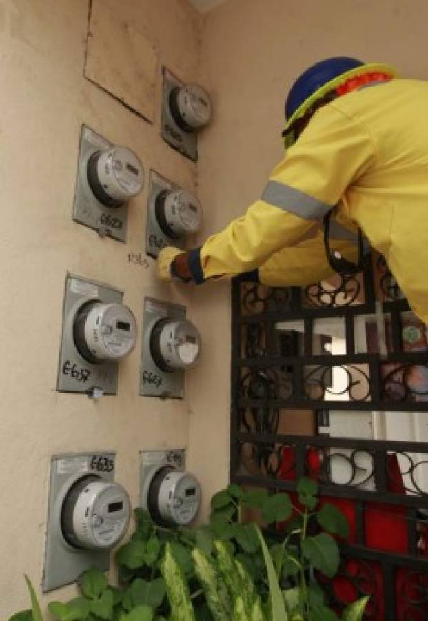 El 34% de los abonados de la capital de Honduras está en mora energética