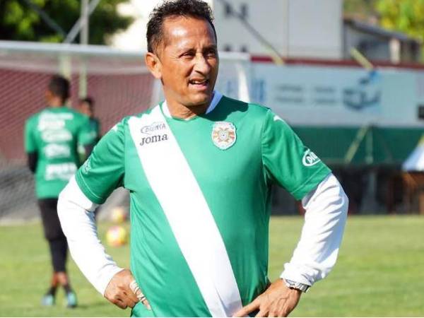 Jorge Pineda no entra en los planes de Keosseián y se marcha del Marathón