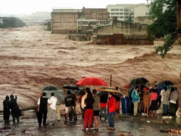 El huracán Mitch también está en la lista de los fenómenos que más daños dejaron en Honduras, solo después de las tormentas Eta y Iota.