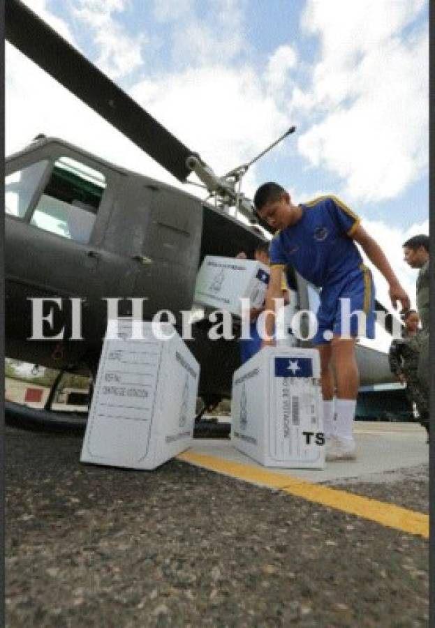Vía aérea trasladan maletas electorales a Islas de la Bahía y Gracias a Dios