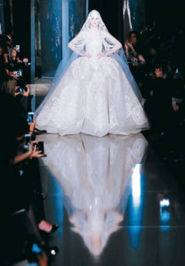 FOTOS: Lujo y glamour en las pasarelas de París