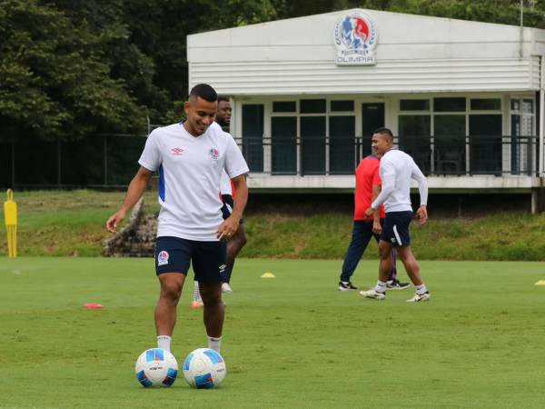 Edwin Rodríguez vuelve a entrenar después de ser baja en los últimos dos partidos con Olimpia.